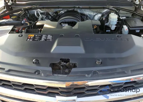 2015 Chevrolet Suburban C1500 Lt z USA, uszkodzony, nr VIN 1GNSCJKC9FR730322